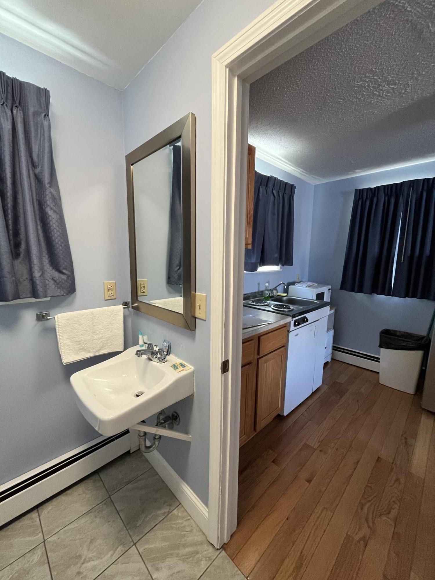 Beau Rivage Motel オールドオーチャードビーチ エクステリア 写真